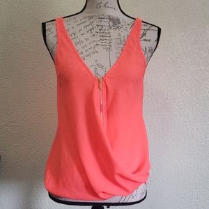 NWT Bebe size small top